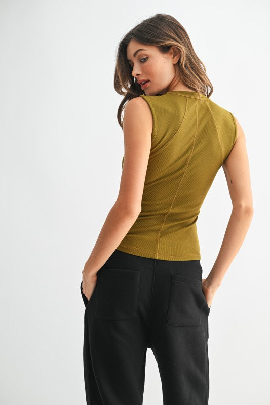 Luca Basic Tank