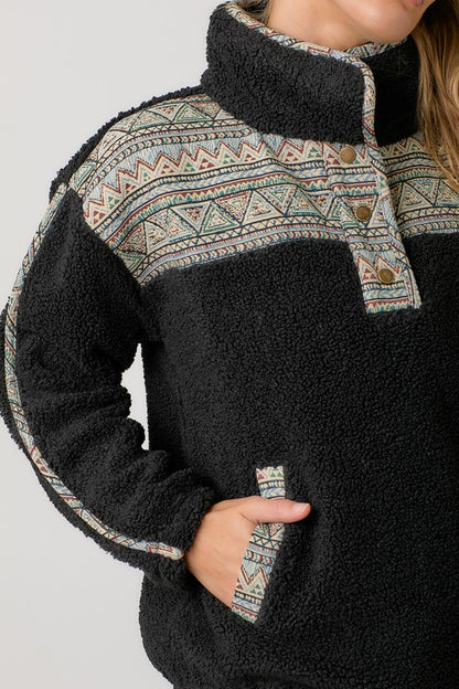 Mixed Fleece Pullover